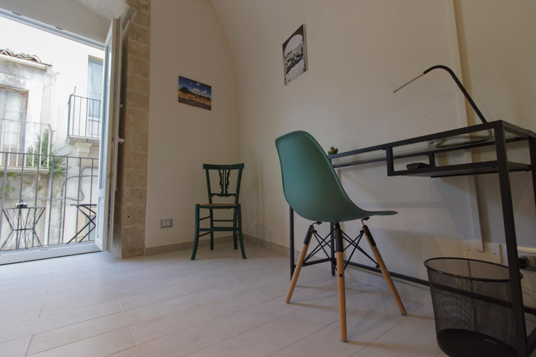 Others 4, Il sentiero dell'Itria - Camere con vista, Ragusa
