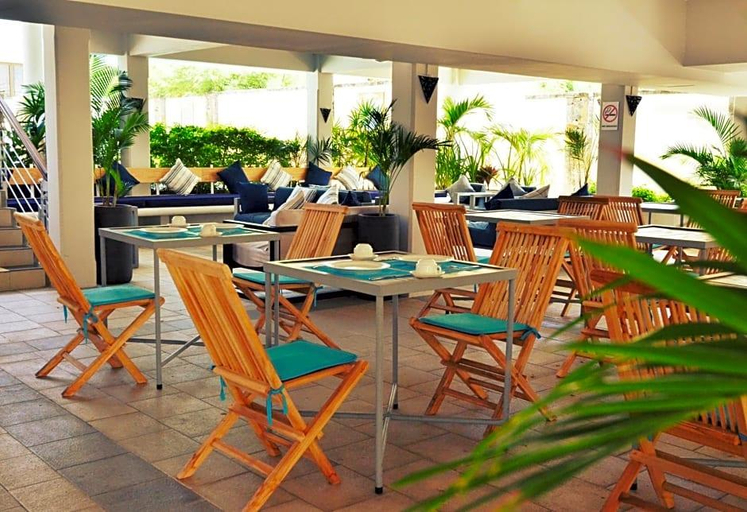Others 3, GoSun Beach Residence, Black River