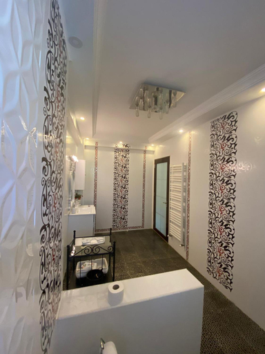 Bathroom 2, Ami Residence Bucharest Airport,Therme&FREE PARKING Otopeni, Otopeni