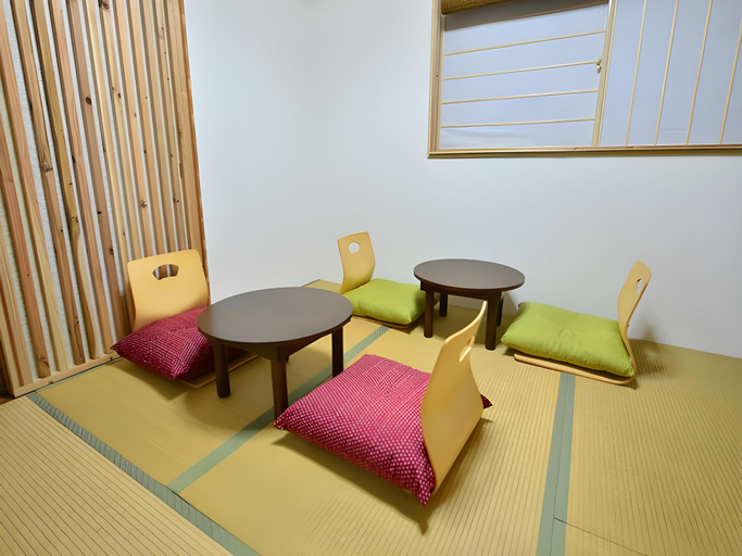 Others 5, Harimayabashi Guest House, Kōchi