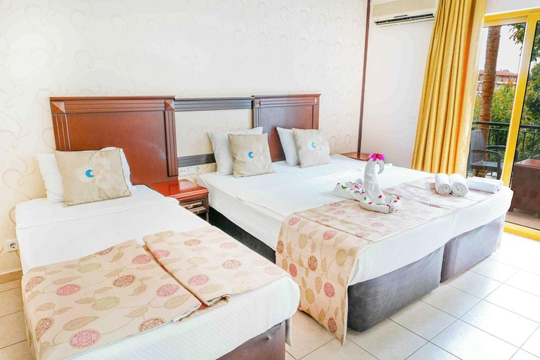 Bedroom 4, Belpoint Beach Hotel, Antalya