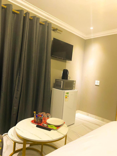 Others 4, Kwena Guesthouse, Sekhukhune