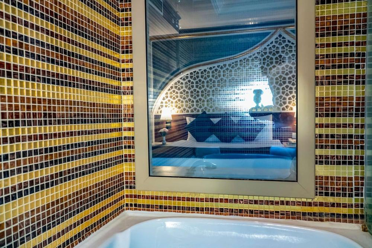 Bathroom 5, Royal Taj Mahal Hotel, Manavgat