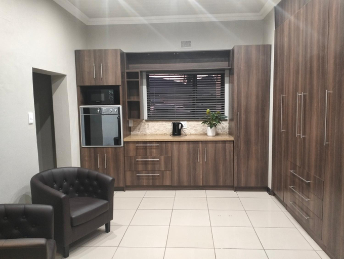 Others 4, Preller Accommodation, Mangaung
