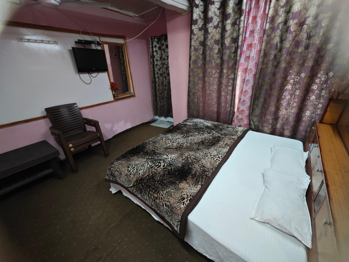Bedroom 3, Lake Boulevard Guest House, Srinagar