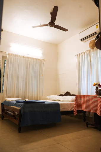 Bedroom 4, MOTHER TREE INN, Ernakulam
