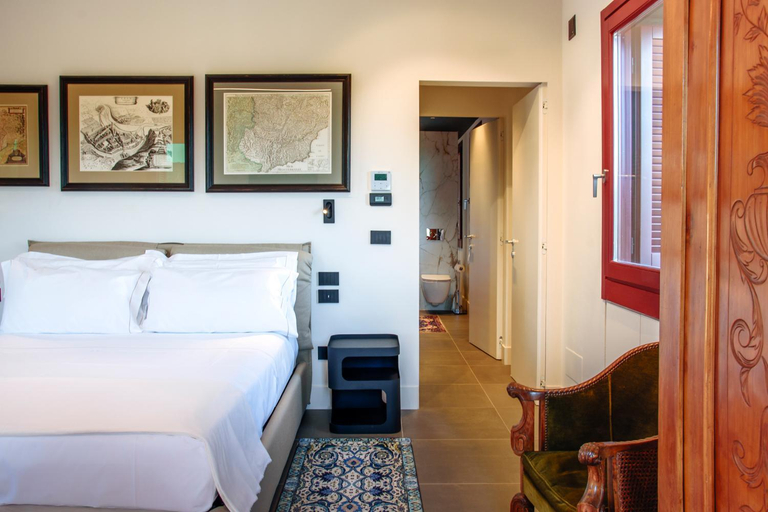 Bedroom 2, Foresteria del Castello di Perno - Rooms with Stunning Langhe Views at a Barolo Winery, Cuneo