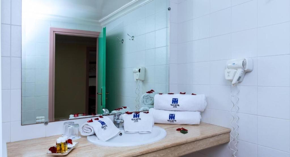 Bathroom 5, Tildi Hotel & Spa, Agadir-Ida ou Tanane