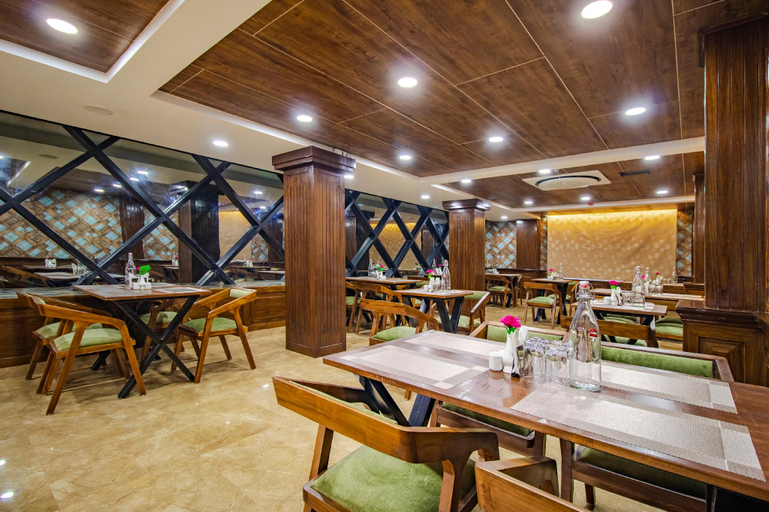 Food & Drinks 4, ELAF RESIDENCY, Srinagar