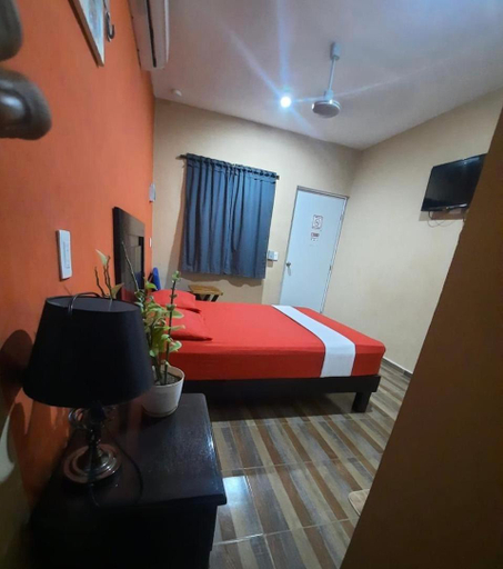 Others 2, Morenos Hotel, Dzan