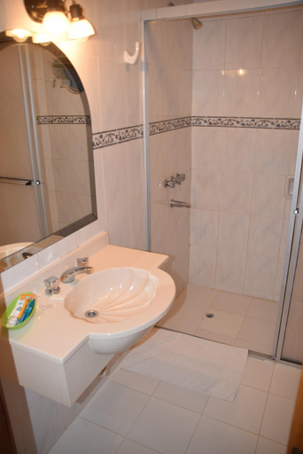 Bathroom 3, Hotel Palmas del Sol, Asunción
