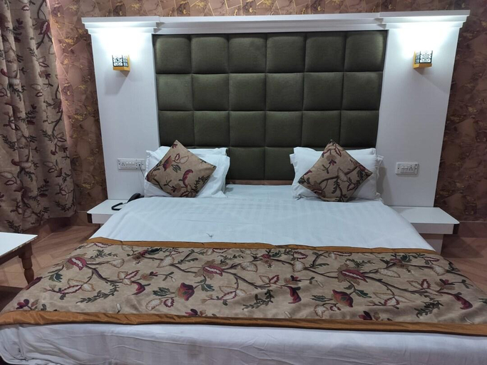 Bedroom 3, Hotel The Kaisar, Srinagar