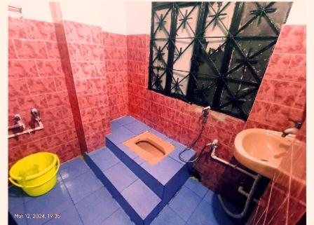 Others 2, Hotel D. Sangay, Darjiling