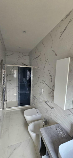 Bathroom 3, La casa dell'artista, Roma