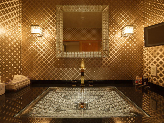 Bathroom 3, Sekitaitei Ishida, Achi