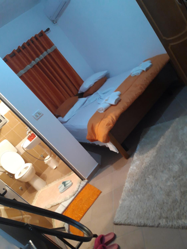 Others 5, Hotel Beso, Përmetit