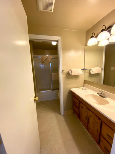 Bathroom 4, Tahoe Lakeshore Lodge & Spa, El Dorado