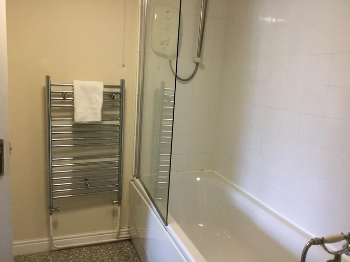 Bathroom, The Kings Arms Hotel, North Yorkshire