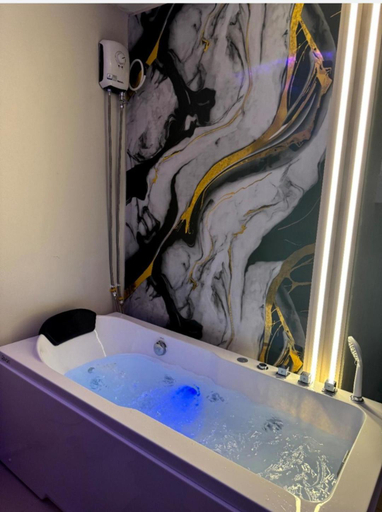 Bathroom 2, Urban Deca Homes, Manila City