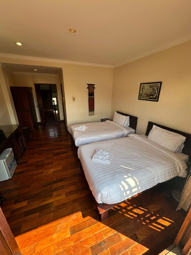 Bedroom 3, LanXang Korea Hotel, Vientiane