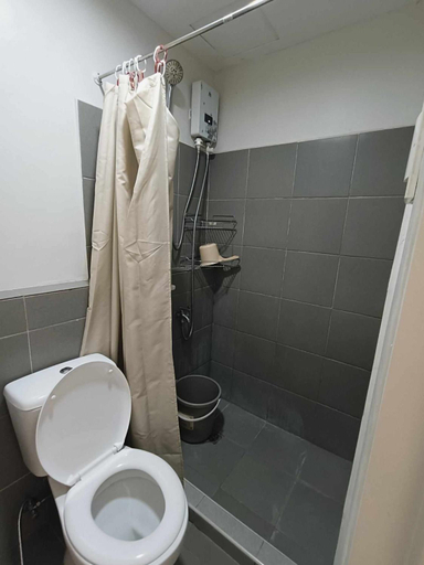 Bathroom, Olvera Residences, Bacolod City