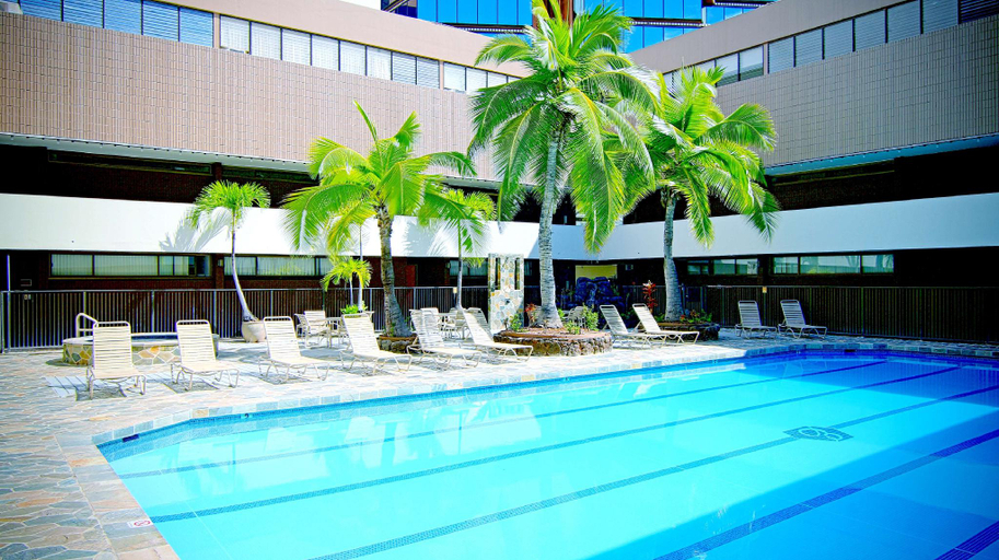 Sport & Beauty 5, Aston at the Executive Centre Hotel, Honolulu
