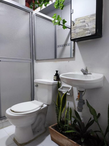 Bathroom, Villa Sonia Eco-Hostel, Gigante