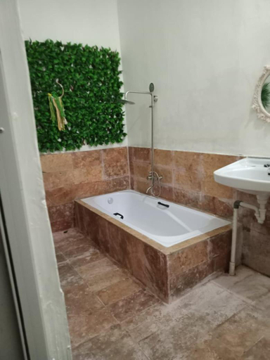 Bathroom 5, GS Homestay Banyuwangi, Banyuwangi