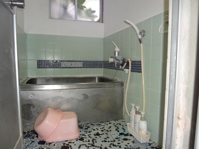 Bathroom 5, Tentsuku Guesthouse, Kyōtanabe