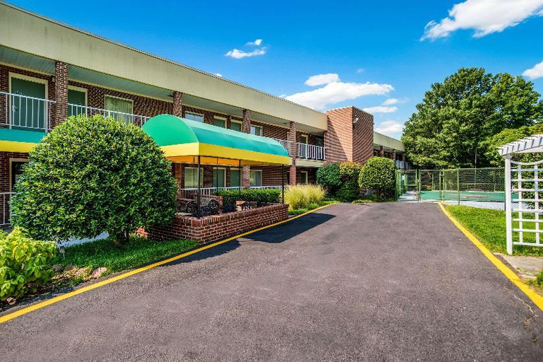 Exterior & Views 1, Quality Inn Mount Vernon Alexandria Area, Fairfax