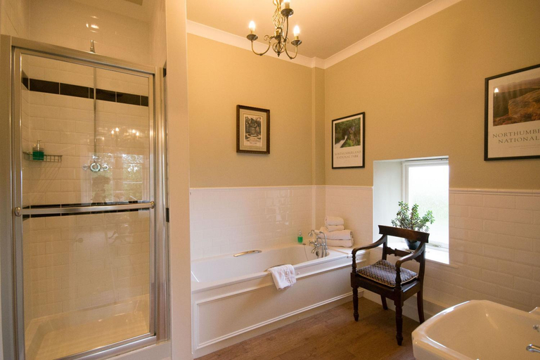 Bathroom 2, The Gables, Northumberland