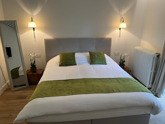 Bedroom 2, Boutique hotel-restaurant De Lindehoeve, Limburg