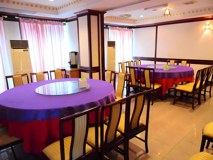 Food & Drinks 5, Dansavanh Hotel, Vientiane