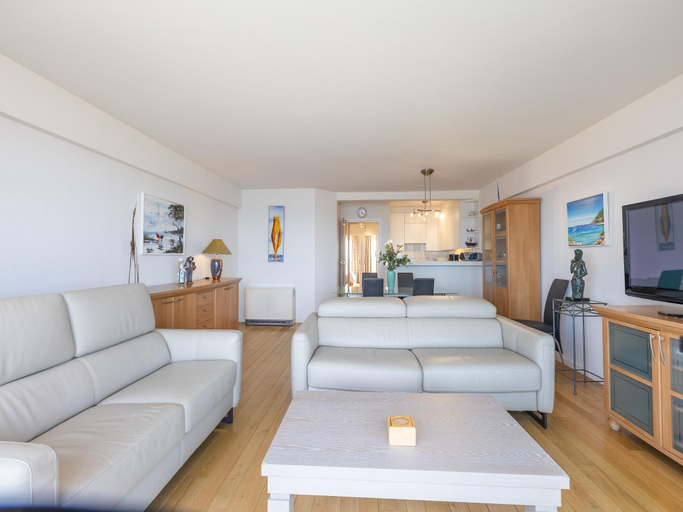 Others 4, Apartment with 2 bedrooms and sea view, West-Vlaanderen