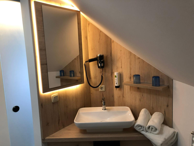 Bathroom 4, Hotel Alte Fischerkate, Prignitz