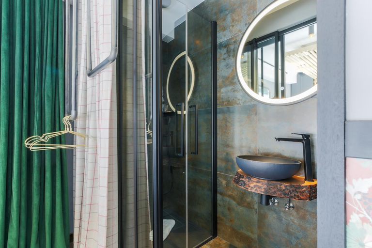 Bathroom 3, Savy Hotel, Meuse