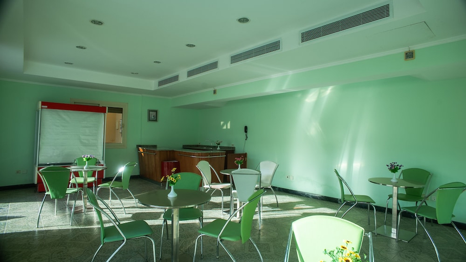 Food & Drinks 5, The Villa 604 Powered by look, New Cairo 2
