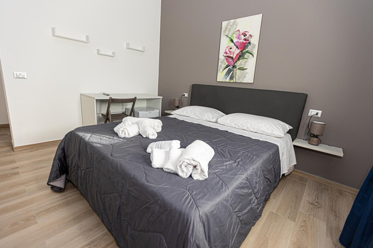 Bedroom 2, La Rosa di Sharon, Syracuse