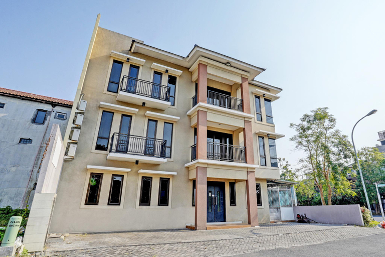 Exterior & Views 1, OYO Life 93109 Garden Homestay 1 Tpr, Surabaya