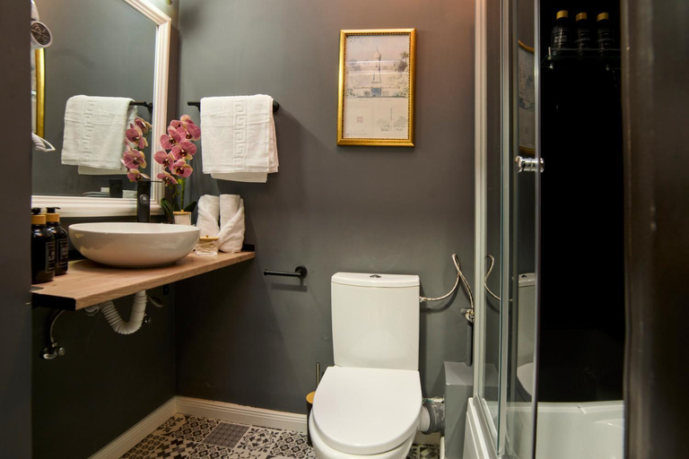 Others 5, Dona Premier Suites, Municipiul Bucuresti