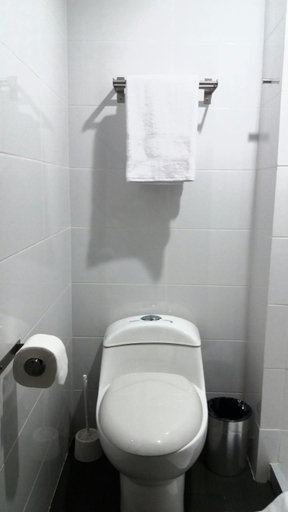 Bathroom 4, YU! Smarthotels, Guayaquil