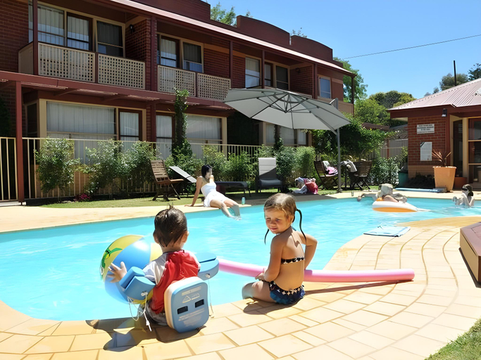 Sport & Beauty, National Hotel Complex, Gr. Bendigo - Central