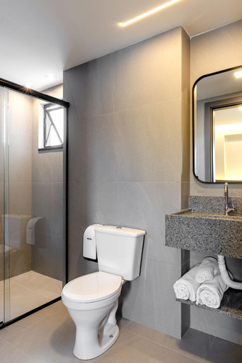 Bathroom 3, Villano Hotel, Blumenau