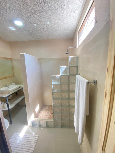 Bathroom 3, Aguti Apartment, Aguirre