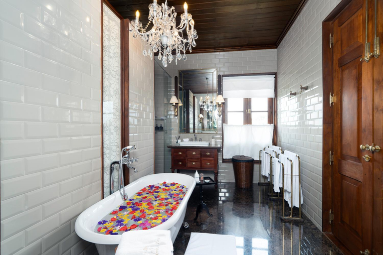 Bathroom 3, Dendrobium House , Pathahewaheta