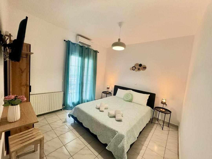 Others 3, Villa Lemona, Epirus