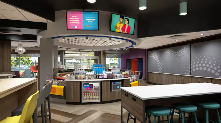 Food & Drinks 4, Tru By Hilton Gananoque, On, Leeds and Grenville