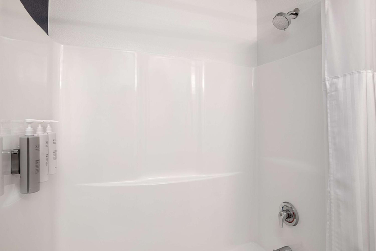 Bathroom 2, Spark by Hilton Orangeburg, Orangeburg