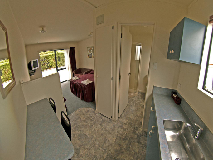 Bedroom 3, Spring Creek Motel, Marlborough