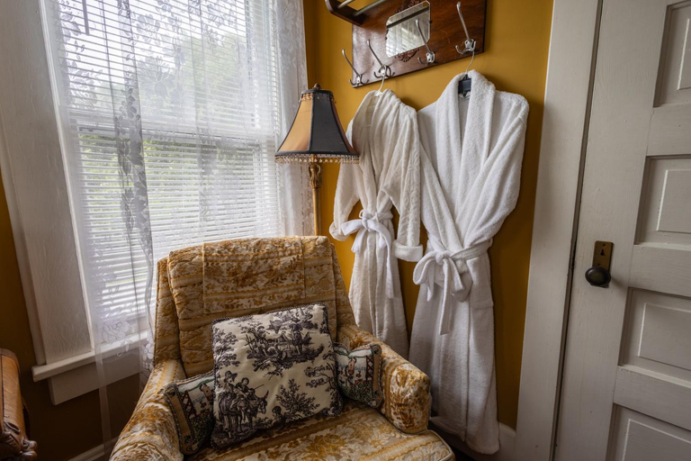 Others 5, The Alling House, Volusia